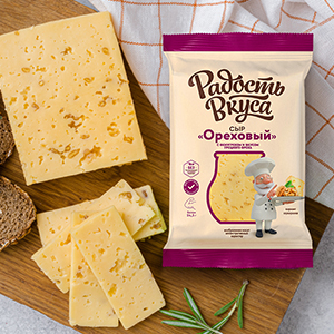 Сыр Ореховый с фенугреком TM Радость вкуса (200г / 180г)